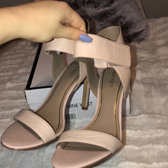 Nine West Leather Man Made High Heels - Picture 1 of 6